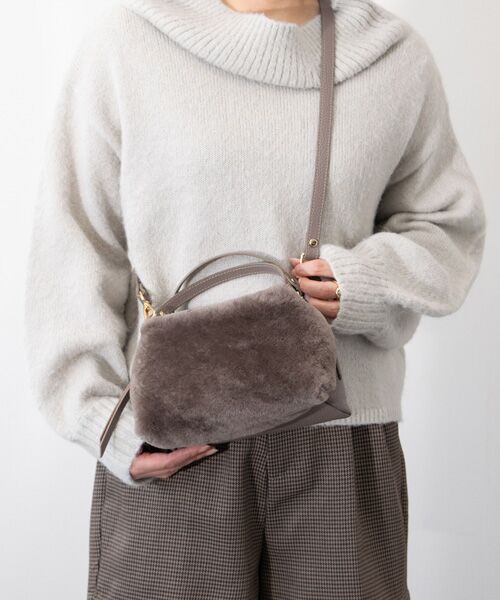 INTER-CHAUSSURES / インター ショシュール ハンドバッグ | 【RIPANI】レザーコンビスモールサイズムートンバッグ | 詳細23