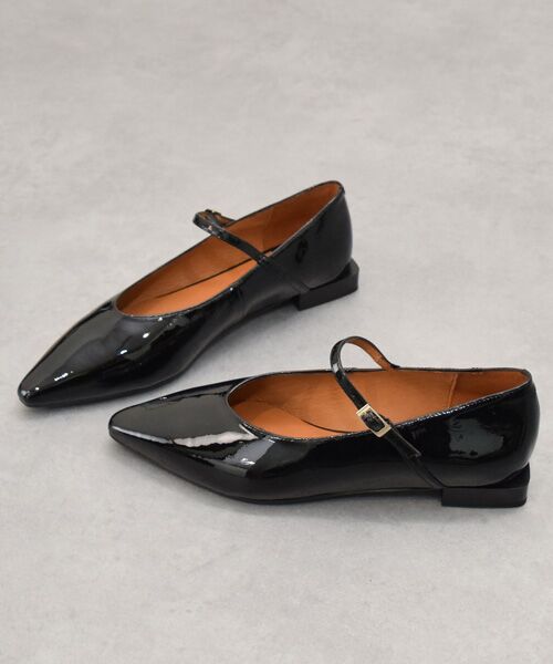 INTER-CHAUSSURES/インター ショシュール 【ANGEL ALARCON】ポインテッドトウワンストラップパンプス ブラックエナメル 38 INTER-CHAUSSURES/インター ショシュール 【ANGEL ALARCON】ポインテッドトウワンストラップパンプス ブラックエナメル 38