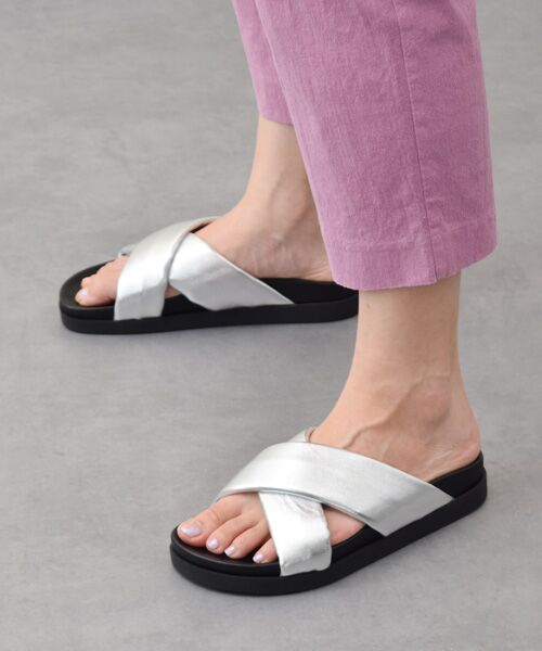 INTER-CHAUSSURES / インター ショシュール サンダル | 【FABIO RUSCONI】クロスベルトフットベッドサンダル（シルバー）