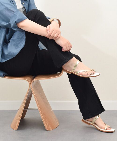 INTER-CHAUSSURES / インター ショシュール サンダル | 【FABIO RUSCONI】スクエアトウフラットトングサンダル | 詳細9