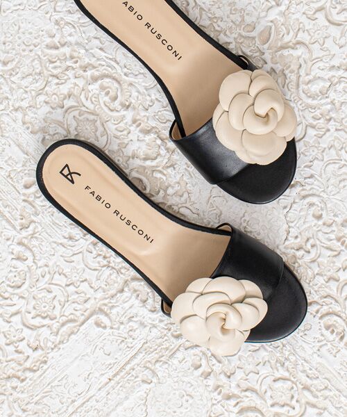INTER-CHAUSSURES / インター ショシュール サンダル | 【FABIO RUSCONI】カメリアミュールサンダル（ブラックコンビ）