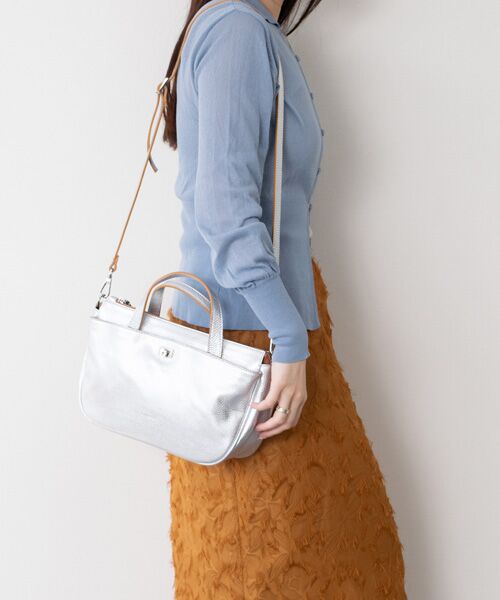 INTER-CHAUSSURES / インター ショシュール ハンドバッグ | 【RIPANI】シャインシルバーレザー2WAYバッグ | 詳細14
