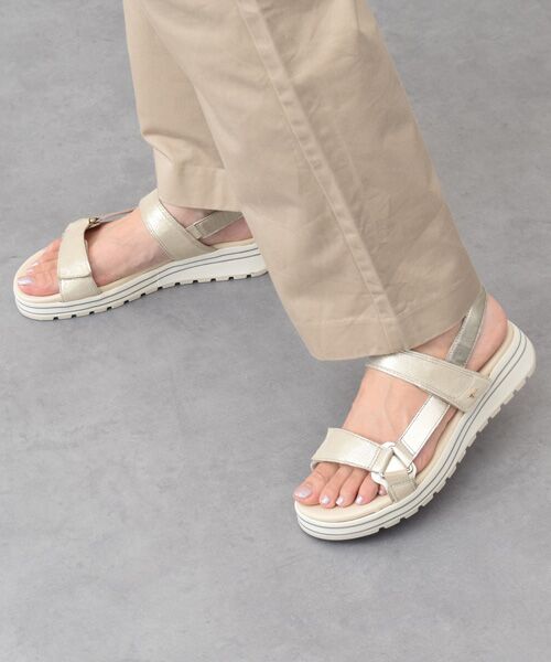 INTER-CHAUSSURES / インター ショシュール サンダル | 【Tamaris】厚底ベルクロサンダル（ゴールド）