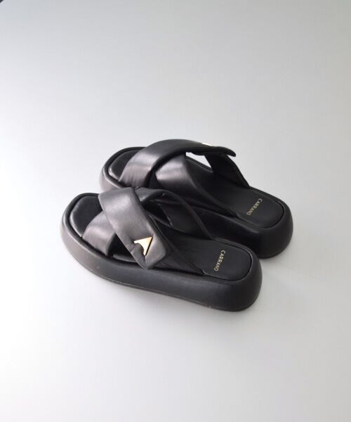 INTER-CHAUSSURES / インター ショシュール サンダル | 【CARRANO】パテッドベルトボリュームソールサンダル（ブラック）