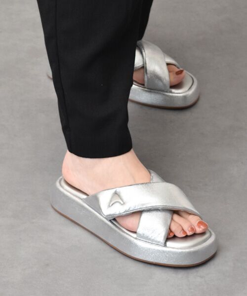 INTER-CHAUSSURES / インター ショシュール サンダル | 【CARRANO】パテッドベルトボリュームソールサンダル | 詳細17