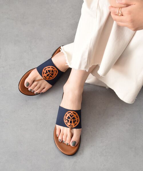 INTER-CHAUSSURES / インター ショシュール サンダル | 【ITALIAN SHOEMAKERS】エラスティックベルトトングサンダル（ネイビーコンビ）