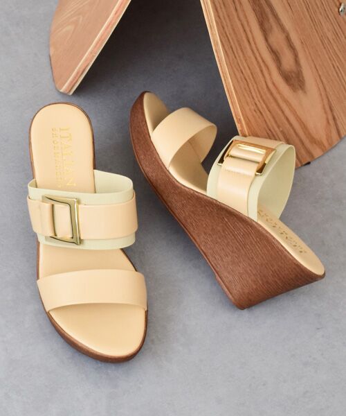 INTER-CHAUSSURES / インター ショシュール サンダル | 【ITALIAN SHOEMAKERS】スクエアメタルウェッジヒールミュール（ベージュ）