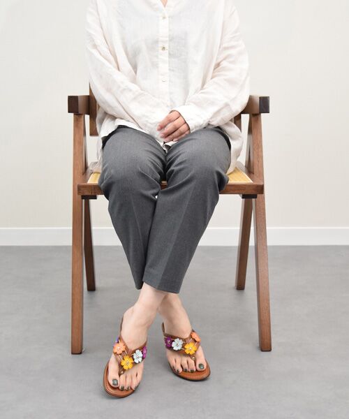 INTER-CHAUSSURES / インター ショシュール サンダル | 【ITALIAN SHOEMAKERS】フラワートングサンダル | 詳細8