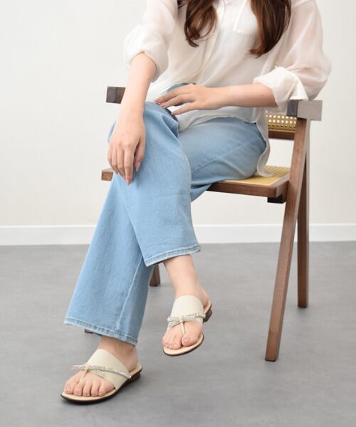 INTER-CHAUSSURES / インター ショシュール サンダル | 【ITALIAN SHOEMAKERS】ビジューストラップトングサンダル | 詳細17