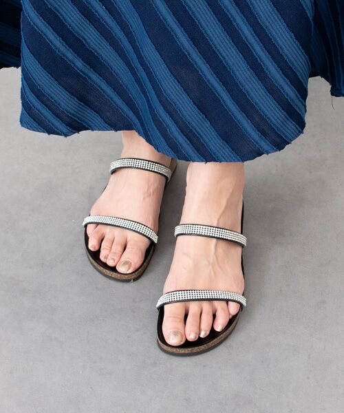 INTER-CHAUSSURES / インター ショシュール サンダル | 【ITALIAN SHOEMAKERS】ラインストーンダブルストラップサンダル（ブラック）