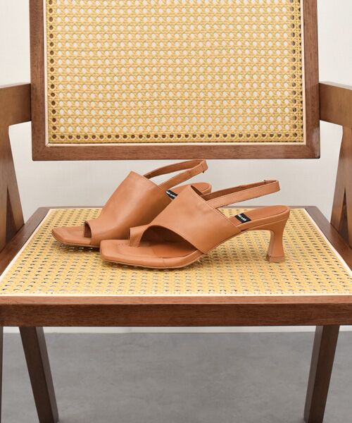 INTER-CHAUSSURES / インター ショシュール サンダル | 【ANGEL ALARCON】スクエアトウバックバンドトングサンダル | 詳細17