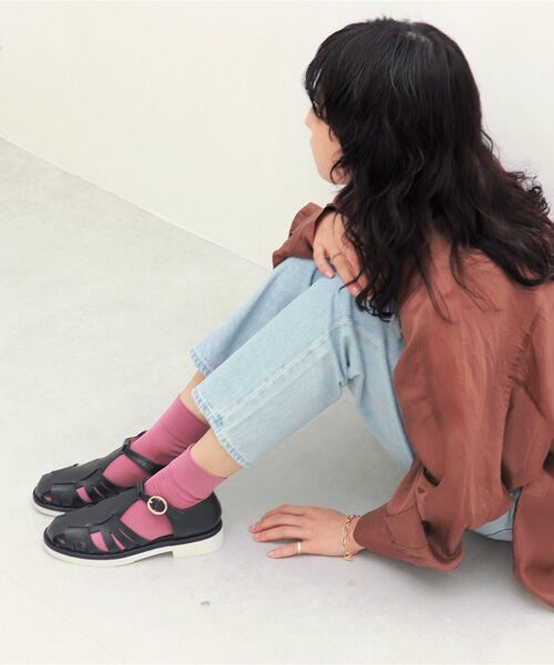 INTER-CHAUSSURES / インター ショシュール サンダル | 【PASCUCCI】ホワイトソールグルカサンダル（ブラック）