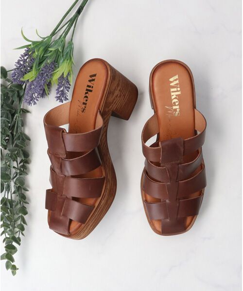 INTER-CHAUSSURES / インター ショシュール サンダル | 【WIKERS】グルカテイストミュールサンダル（ブラウン）
