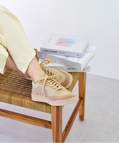 INTER-CHAUSSURES / インター ショシュール スニーカー | 【QUSHELI】ベーシックレザースニーカー（ライトベージュコンビ）