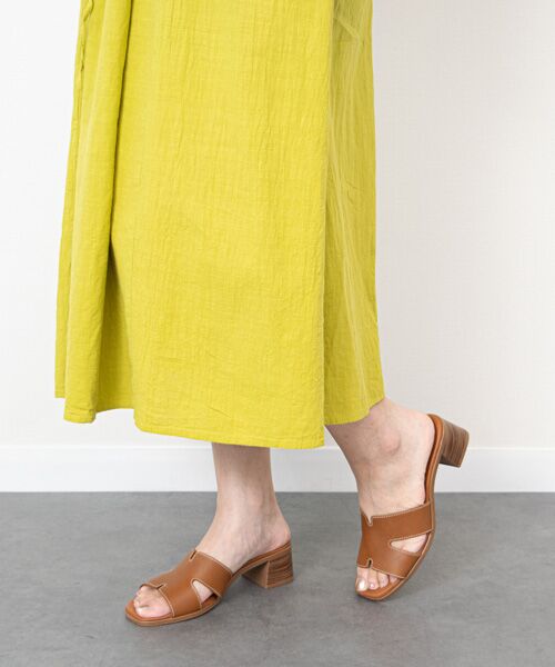 INTER-CHAUSSURES / インター ショシュール サンダル | 【Oh my Sandals】チャンキーヒールレザーミュールサンダル | 詳細17