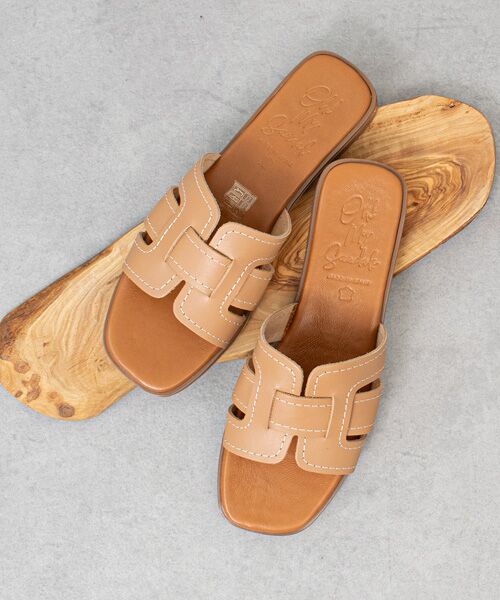 INTER-CHAUSSURES / インター ショシュール サンダル | 【Oh my Sandals】ステッチフラットミュールサンダル（キャメル）