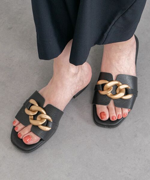 INTER-CHAUSSURES / インター ショシュール サンダル | 【Oh my Sandals】メタルオーナメントミュールサンダル(ブラック)