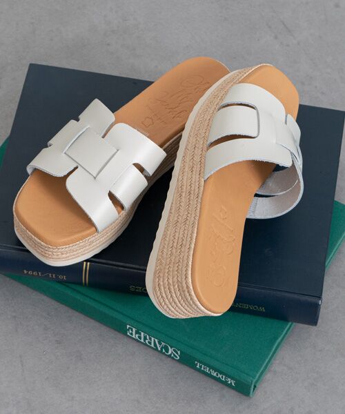 INTER-CHAUSSURES / インター ショシュール サンダル | 【Oh my Sandals】厚底レザースライドサンダル(アイボリー)