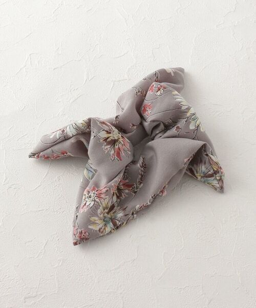 花柄スクエアシュシュ ヘアアクセサリー Its Demo イッツデモ ファッション通販 タカシマヤファッションスクエア