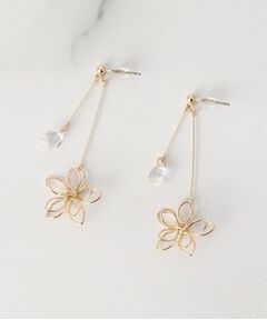 ワイヤー花×キュービックピアス