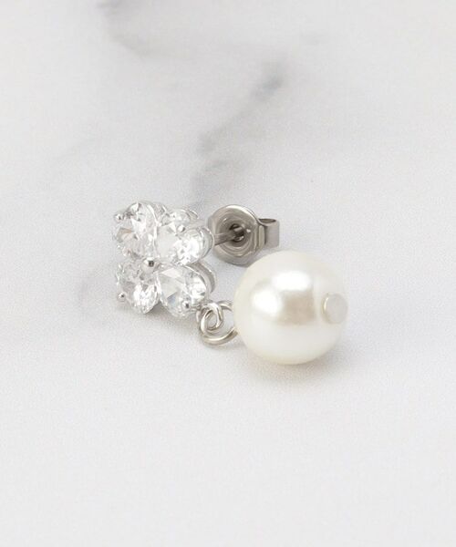 ITS'DEMO / イッツデモ ピアス・イヤリング | フェイクパール付クローバーキュービックピアス | 詳細2