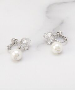 ITS'DEMO / イッツデモ ピアス・イヤリング | フェイクパール付クローバーキュービックイヤリング