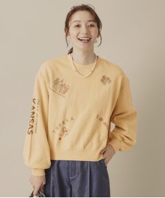 アカデミクス　akademiks ベージュ オーバーサイズ トレーナー 2025年最新】AKADEMIKS トレーナーの人気アイテム - メルカリ