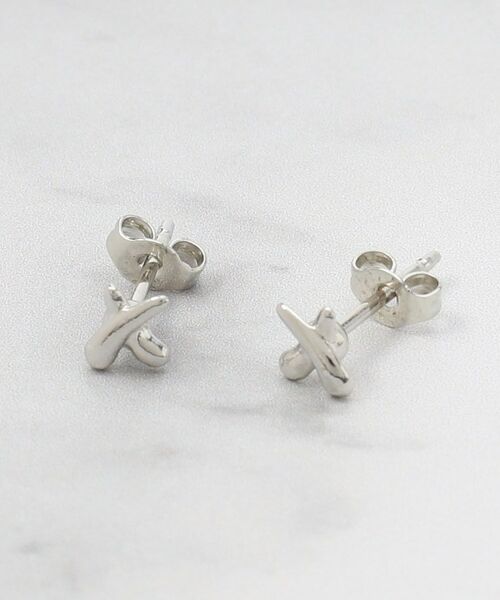 ITS'DEMO / イッツデモ ピアス・イヤリング | ニュアンスクロスピアス | 詳細1