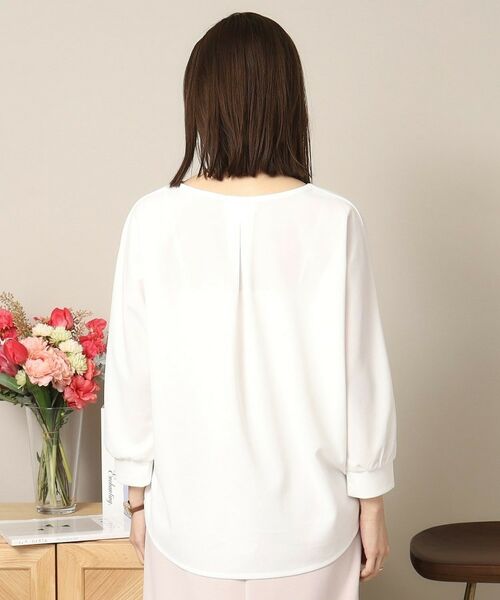 ITS'DEMO / イッツデモ シャツ・ブラウス | 【通勤／手洗い可】カットジョーゼットキーネックプルオーバー | 詳細15