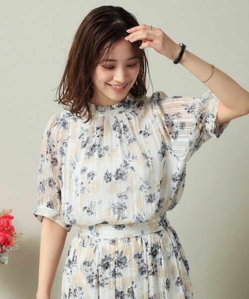 ITS'DEMO / イッツデモ シャツ・ブラウス | 【手洗い可／M・Lサイズ展開】ラメストライプ花柄5分袖ブラウス | 詳細6