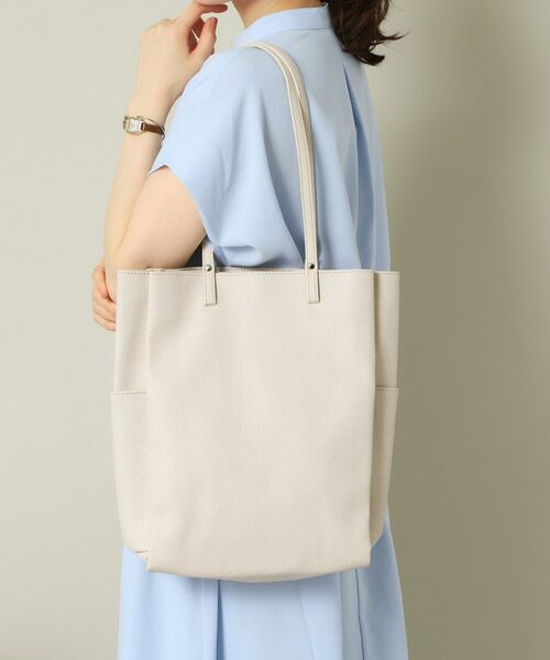 ITS'DEMO/イッツデモ 【A4対応】縦型三層トート アイボリー(004) 00(フリーサイズ) ITS'DEMO/イッツデモ 【A4対応】縦型三層トート アイボリー(004) 00(フリーサイズ)