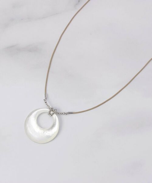 ITS'DEMO / イッツデモ ネックレス・ペンダント・チョーカー | シェル月の輪ネックレス | 詳細1