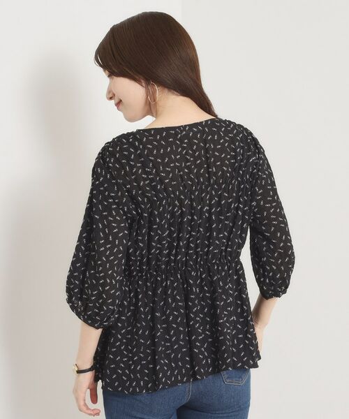 ITS'DEMO / イッツデモ シャツ・ブラウス | 【手洗い可】花柄シャーリング前開きブラウス | 詳細17