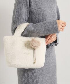 ITS'DEMO / イッツデモ トートバッグ | チャーム付きフェイクファートート