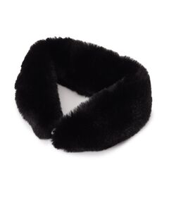 ファー付き黒い三角形マフラー ファー付き黒い三角形マフラー ファー付き黒い三角形マフラー