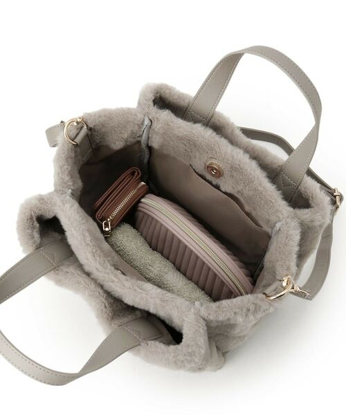 ITS'DEMO / イッツデモ トートバッグ | 【5ポケット】ベルト飾り三層フェイクファートート | 詳細17