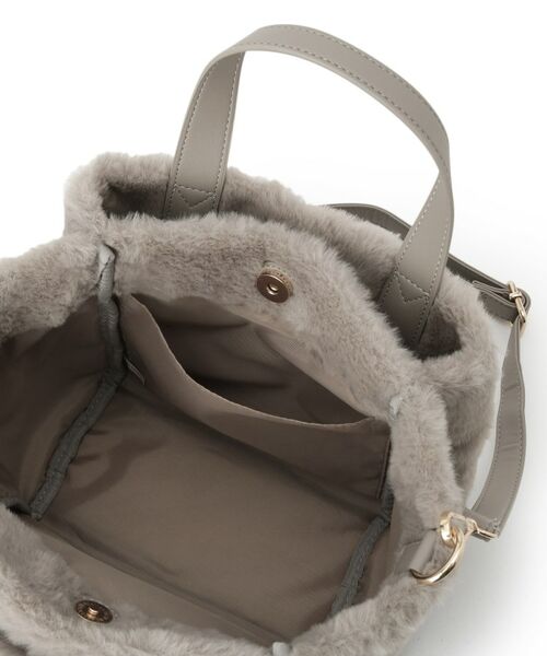 ITS'DEMO / イッツデモ トートバッグ | 【5ポケット】ベルト飾り三層フェイクファートート | 詳細18