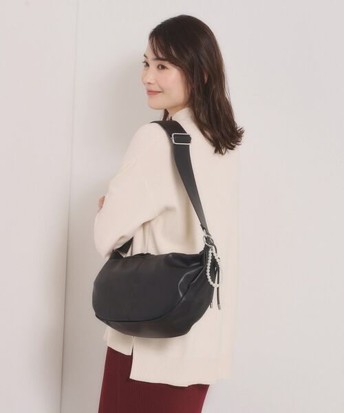 ITS'DEMO / イッツデモ ショルダーバッグ | パール調チャーム付きショルダー | 詳細1