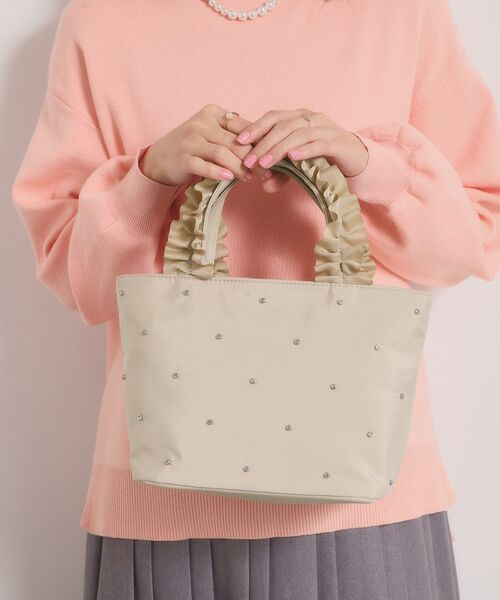 ITS'DEMO / イッツデモ トートバッグ | ジルコンフリル手トート（ベージュ(052)）