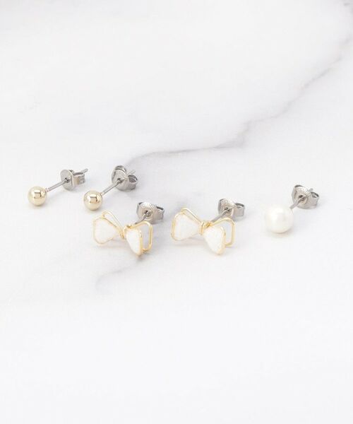 ITS'DEMO / イッツデモ ピアス・イヤリング | ５Ｐリボンセットピアス（ホワイト(001)）