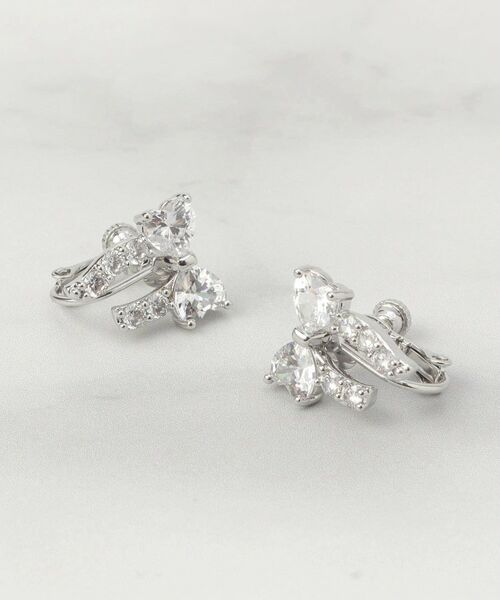 ITS'DEMO / イッツデモ ピアス・イヤリング | 足長リボンキュービックイヤリング（シルバー(006)）