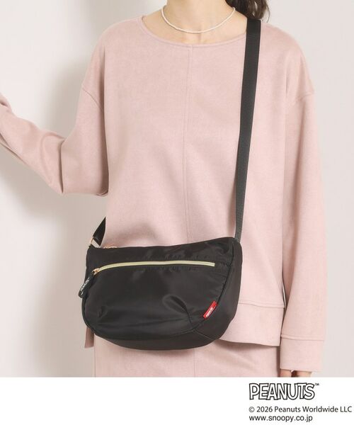 ITS'DEMO / イッツデモ ショルダーバッグ | ＜PEANUTS＞裏地総柄ミニショルダー（ブラック(019)）