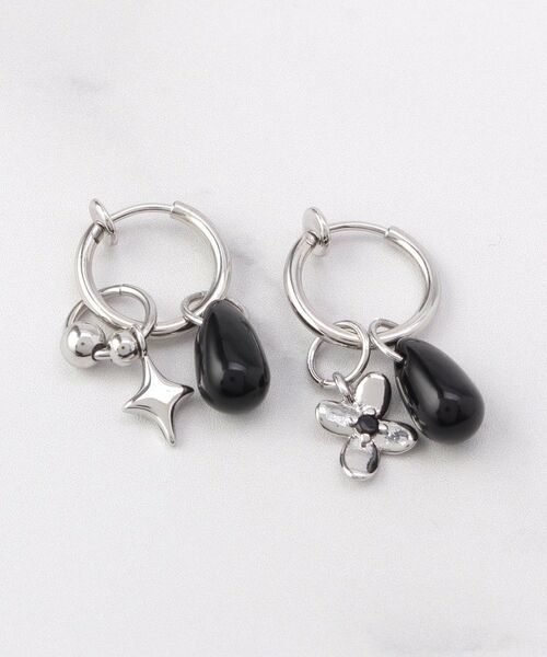 ITS'DEMO / イッツデモ ピアス・イヤリング | ニュアンスフラワーチャームイヤリング（シルバー(006)）