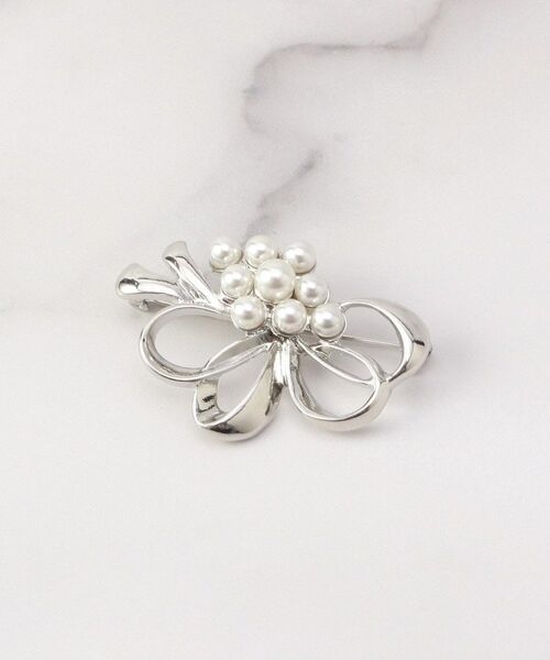 ITS'DEMO / イッツデモ ブローチ・コサージュ | 【入卒】パール調ブーケブローチ（シルバー(006)）