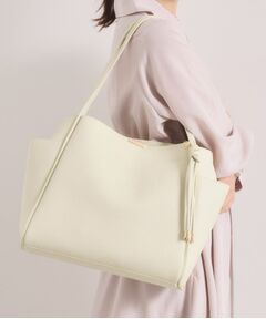 ITS'DEMO / イッツデモ トートバッグ | タッセル付変形A4トート