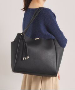 ITS'DEMO / イッツデモ トートバッグ | タッセル付変形A4トート