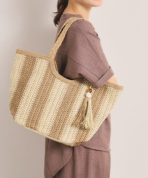 ITS'DEMO / イッツデモ トートバッグ | 雑材ストーンタッセルトート（ベージュ(352)）