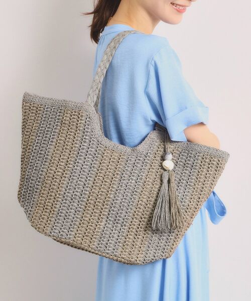 ITS'DEMO / イッツデモ トートバッグ | 雑材ストーンタッセルトート（グレー(312)）