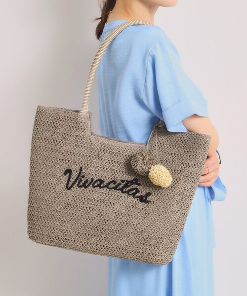 ITS'DEMO / イッツデモ トートバッグ | 雑材ロゴ刺繍チャーム付きトート（グレージュ(050)）