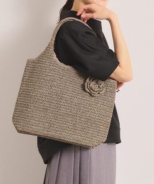 ITS'DEMO / イッツデモ トートバッグ | 雑材フラワーチャームくりてトート（グレージュ(050)）